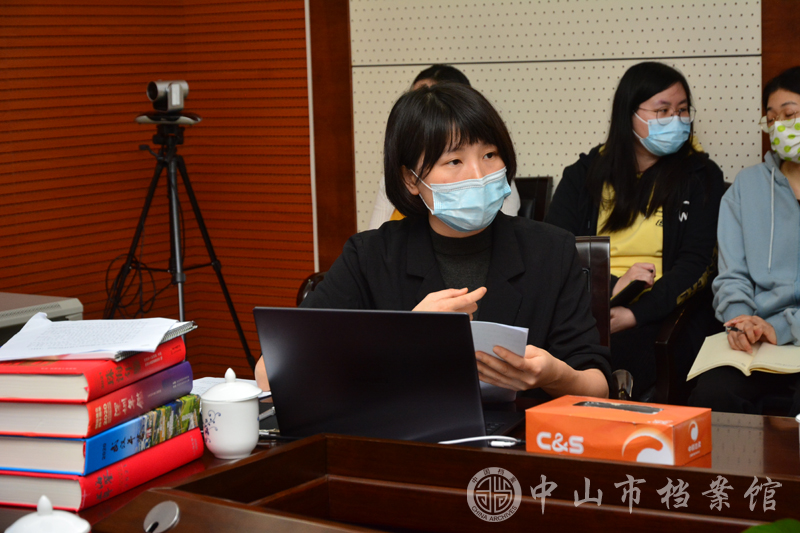 中山年鉴统编李泽敏作年鉴年报撰稿业务培训（黄秋文   摄）副本.jpg