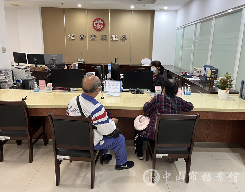 摄影：梁玮副本.jpg