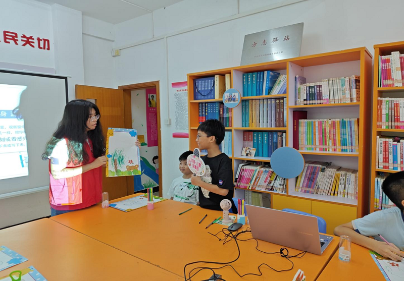 图7：东区街道花苑社区方志驿站开展友好社区 “童声花苑”儿童议事会活动（东区街道花苑社区方志驿站供图）.png
